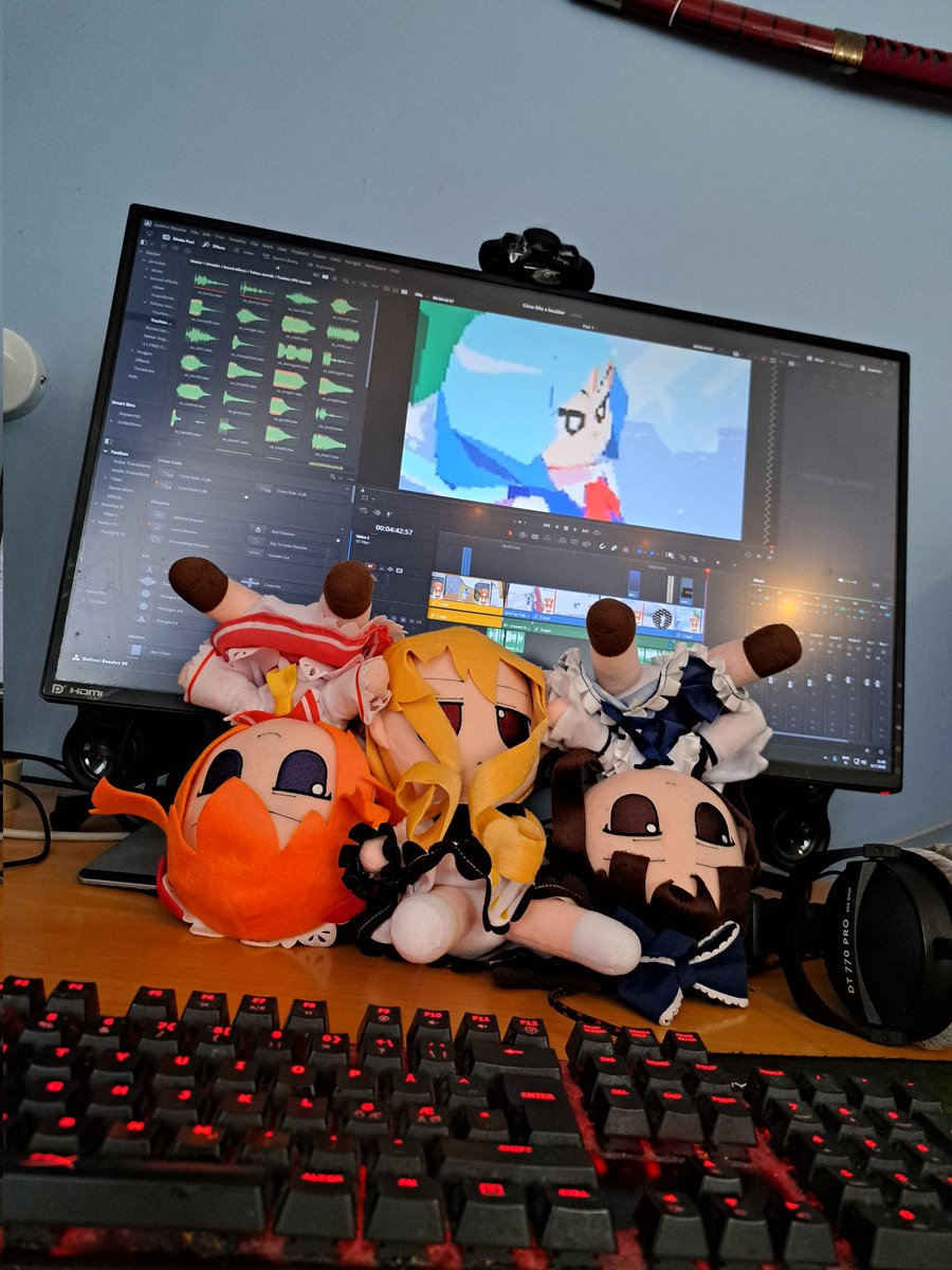 Urnukka's tweet photo. Got my editing Fairies to keep me sane after Resolve crashes for the 3rd time in 15mins, taking every app down with it https://t.co/XvZoLGbeHB