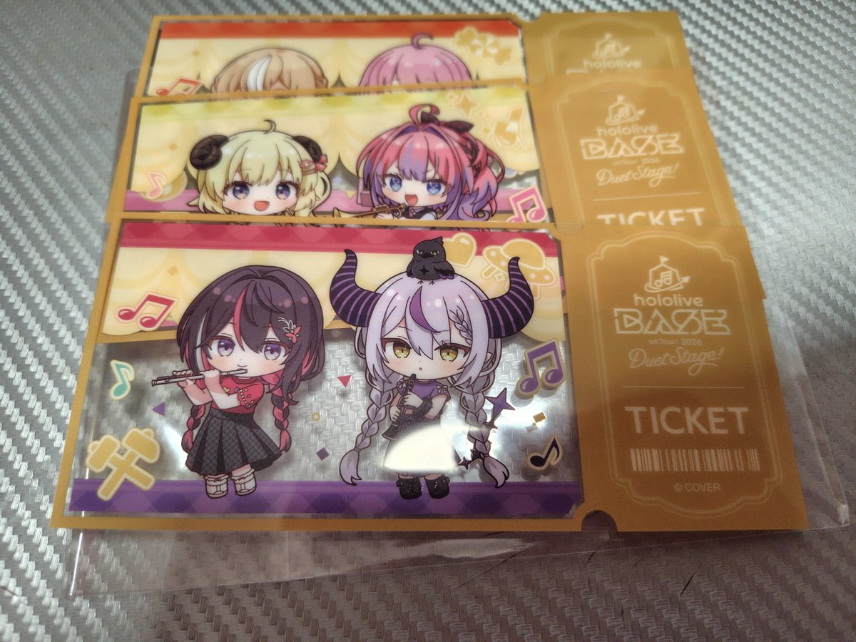 ainetei's tweet photo. 【交換】ホロベース
等身缶バッジ
☃️×６　🐏×12　🛸💜×9　⚒️×13
アクリルキーホルダー
💅✨　🐏
チケット風クリアカード
🛸💜⚒️　🔥🍬　🐏💅✨
求
同種の🧪
滋賀県内かイオンモール京都で７月24〜２６に手渡し取り引きできる方探してます
#ホロベース2026 https://t.co/lFQuECN11o