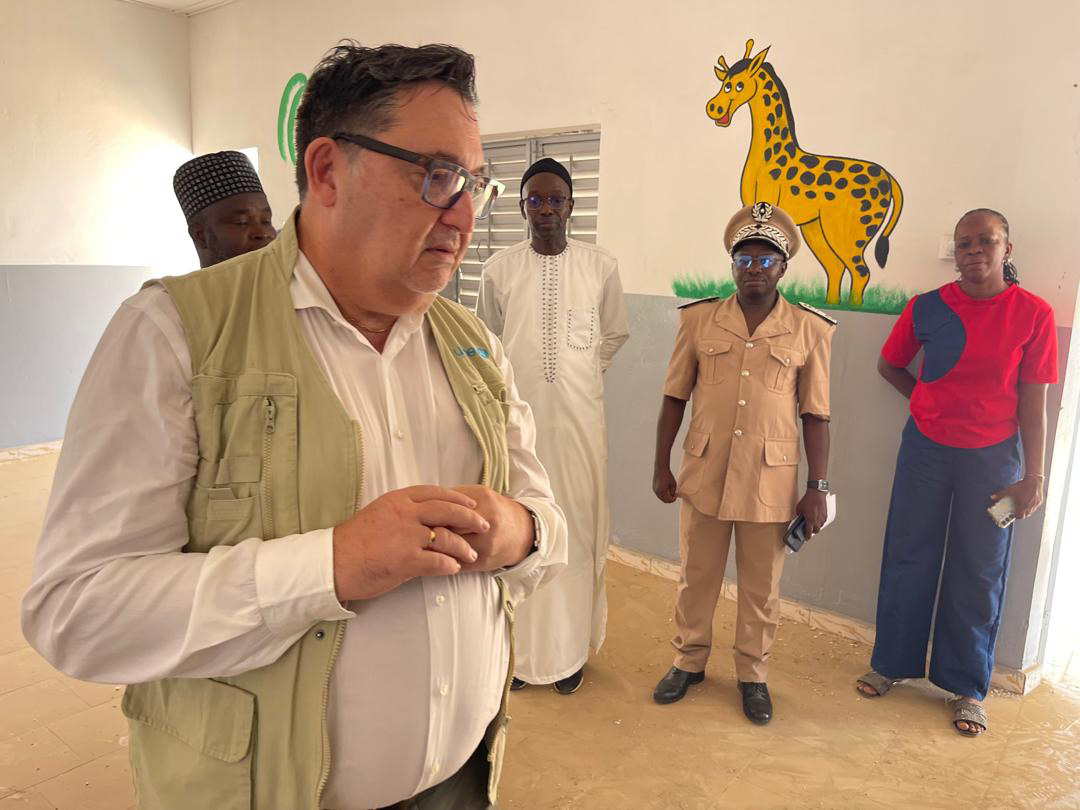 unicefsenegal's tweet photo. Visite du Représentant @unicefsenegal à la case des Tout-Petits de Ross-Bethio.

Une infrastructure construite dans le cadre d’un programme de 8 cases pour renforcer le préscolaire.

Ensemble CGE, @case_toutpetit @221men travaillons à la rendre opérationnelle dès octobre 2027. https://t.co/3wppDTSsOL