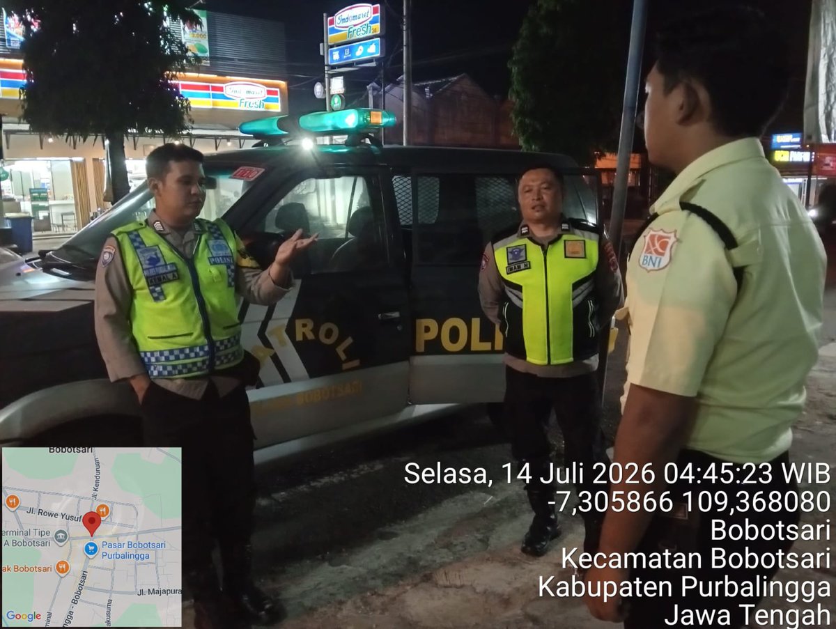 PBobotsari02's tweet photo. Patroli Jalan Raya Personil Polsek Bobotsari https://t.co/cYoWNXtFlA