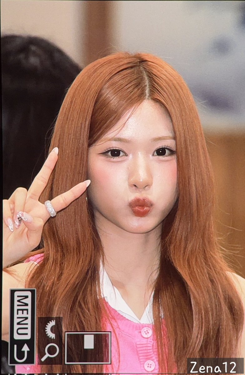 Lisennzena12's tweet photo. 260714 키스더라디오 퇴근 프리뷰

늦은밤 🌃  까지 고생했어!

#제나 #ZENA
#리센느 #RESCENE
@RESCENEofficial https://t.co/7fYvGNpb32