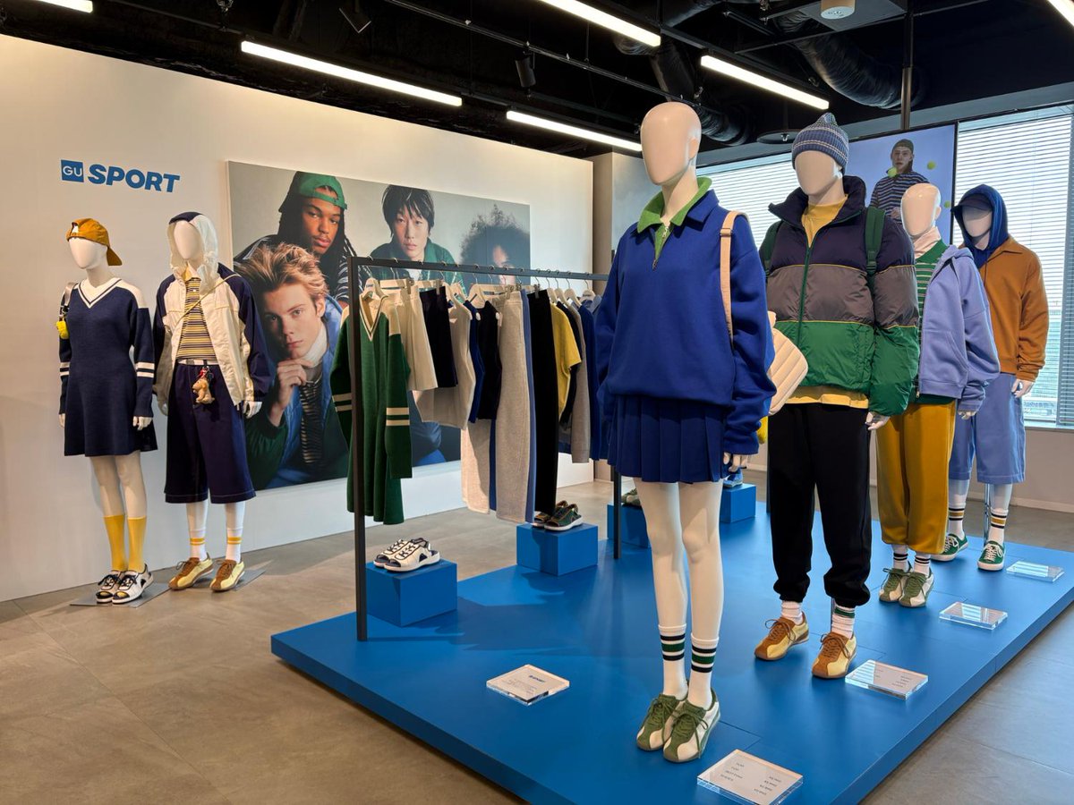 fashionsnap's tweet photo. 元マルニのフランチェスコ・リッソによる「GU」が本格始動。7月下旬の販売開始に先駆けて、展示会で披露された実物画像をチェック。 https://t.co/XQHnLvJdUV