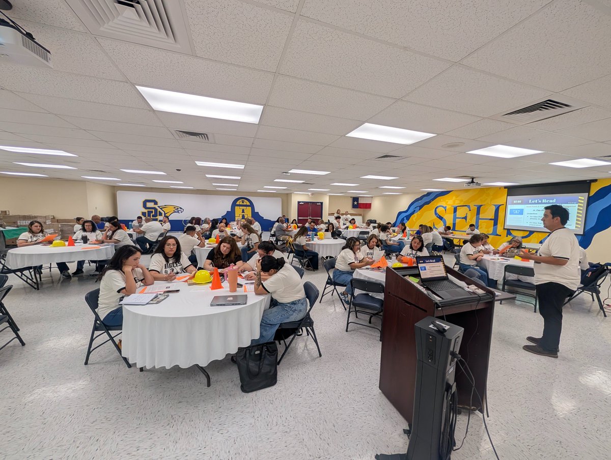 Alvarez_SEISD's tweet photo. Yesterday, we laid another layer of the foundation at SEHS! 🦺📚 Teachers across content areas read, spoke, and wrote as we revisited strategies introduced last year and worked to use them with greater clarity, consistency, and purpose. 🔨 #Here2Serve #WeAreSomosSanEli https://t.co/Yt8BX0Izlm