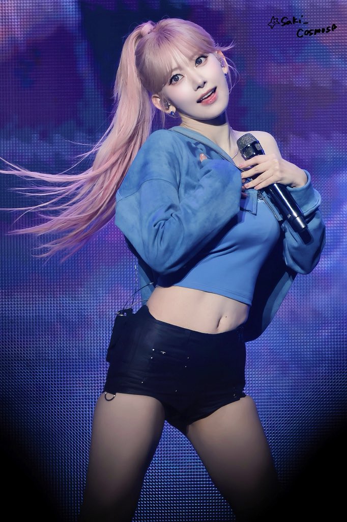 Sakura • 사쿠라 • 宮脇咲良 • サクラ 「2026-07-12」 📸 LE SSERAFIM