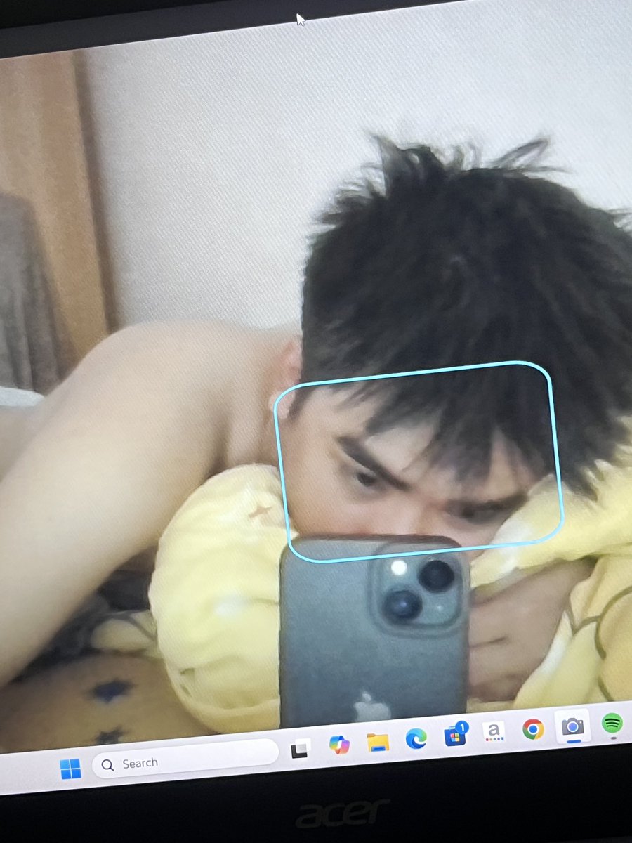 earth_sadboy_ tweet picture