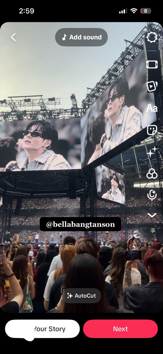 bellabangtanson's tweet photo. was literally trying to edit one of my concert videos and my phone froze on this it was fate 

#jungkook #oppa https://t.co/NAyTdP1Acs