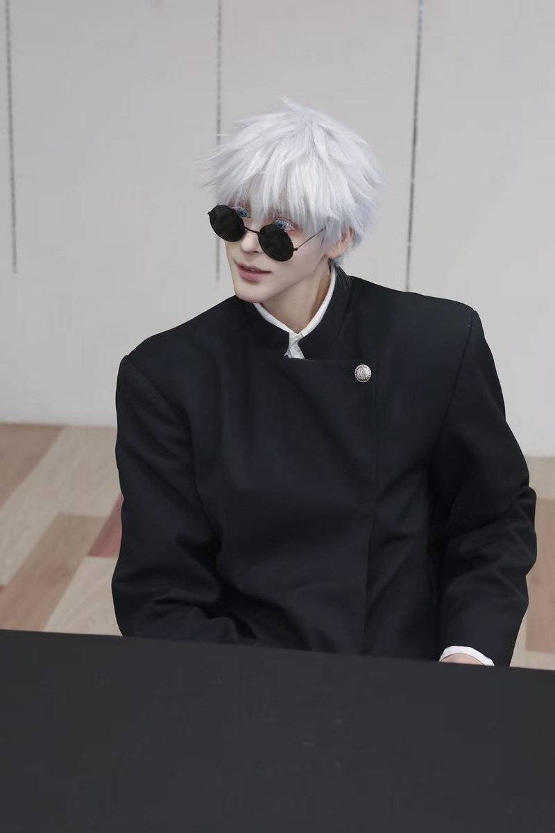 weian_vann's tweet photo. #cosplay #gojosatoru https://t.co/wRbfoS98eq