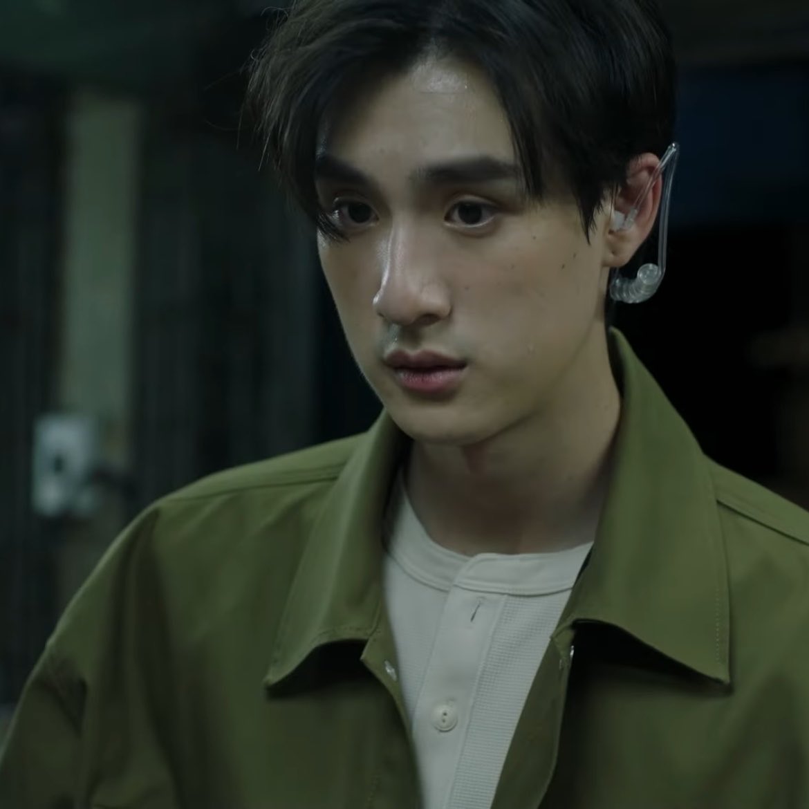renoiirs's tweet photo. inspector phat 🫪👮🏻‍♂️                  tee 🥺🐰

#MrKillSeriesEP2
#dewtee https://t.co/sXCkgs3dyg