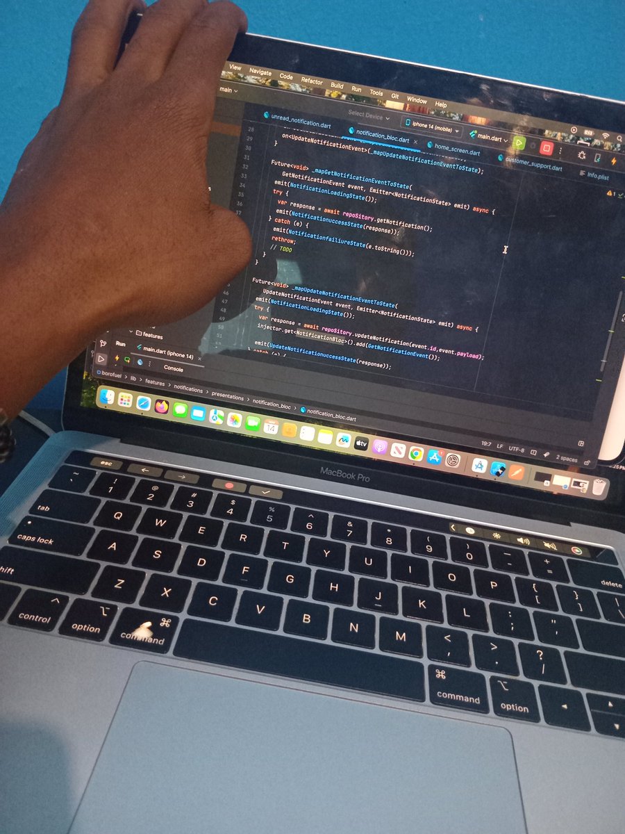 gideons_code's tweet photo. Most people see the app.
Developers see hundreds of small decisions that make it work.
Back to building. 💻
#Flutter #MobileDevelopment #FlutterDev #BuildInPublic #OpenToWork #TechJobs #TechTwitter https://t.co/NiHacfS8zM