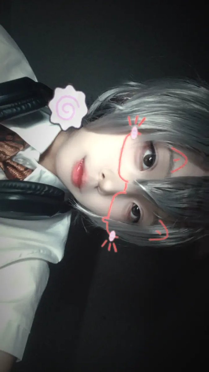 1O4OT's tweet photo. 가로로 돌려보면 (내가) 죽는 사진 https://t.co/FG6DBduzdJ