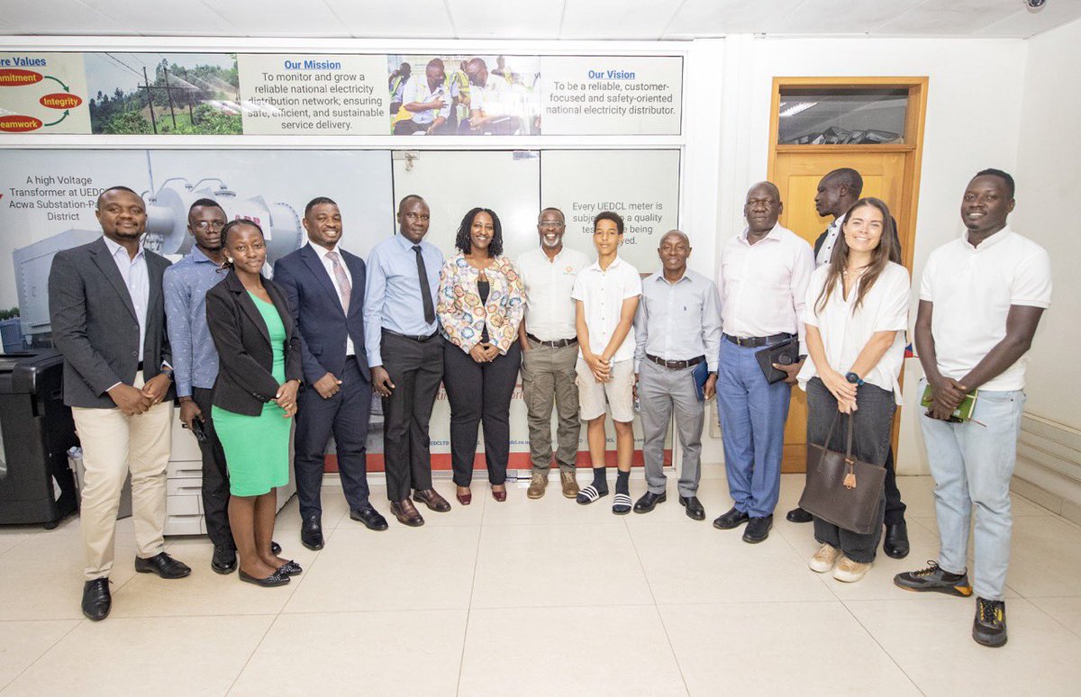 d_mukungu's tweet photo. Last week, I had a front-row seat watching @wekesa_amos &amp; @mbjorgum sell the vision of @RwenzoriMarathn. What stood out was the deliberate stakeholder engagement. Every conversation is moving the marathons mission forward.

By the end, UECDL MD @jrwabogo was ready for Kasese. https://t.co/3RyAi7IFIS