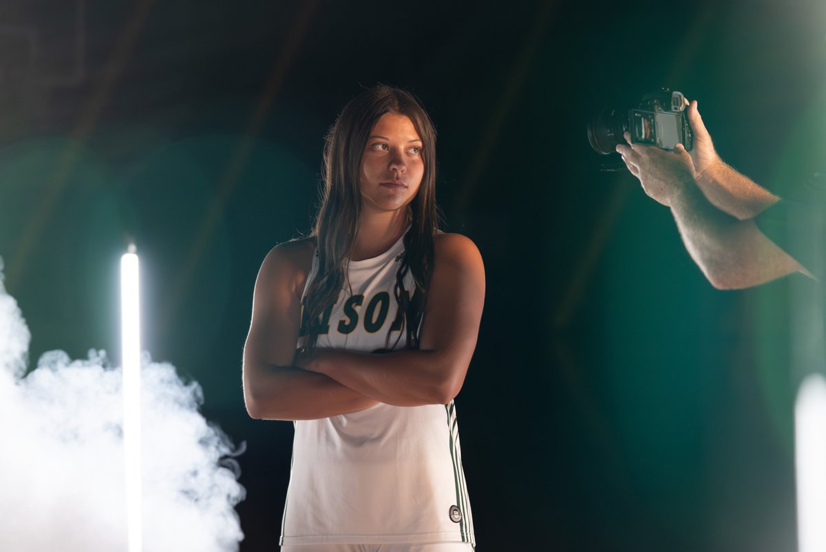 NDSUwbb's tweet photo. In the spotlight 📸 https://t.co/ZW2lU2yLEz