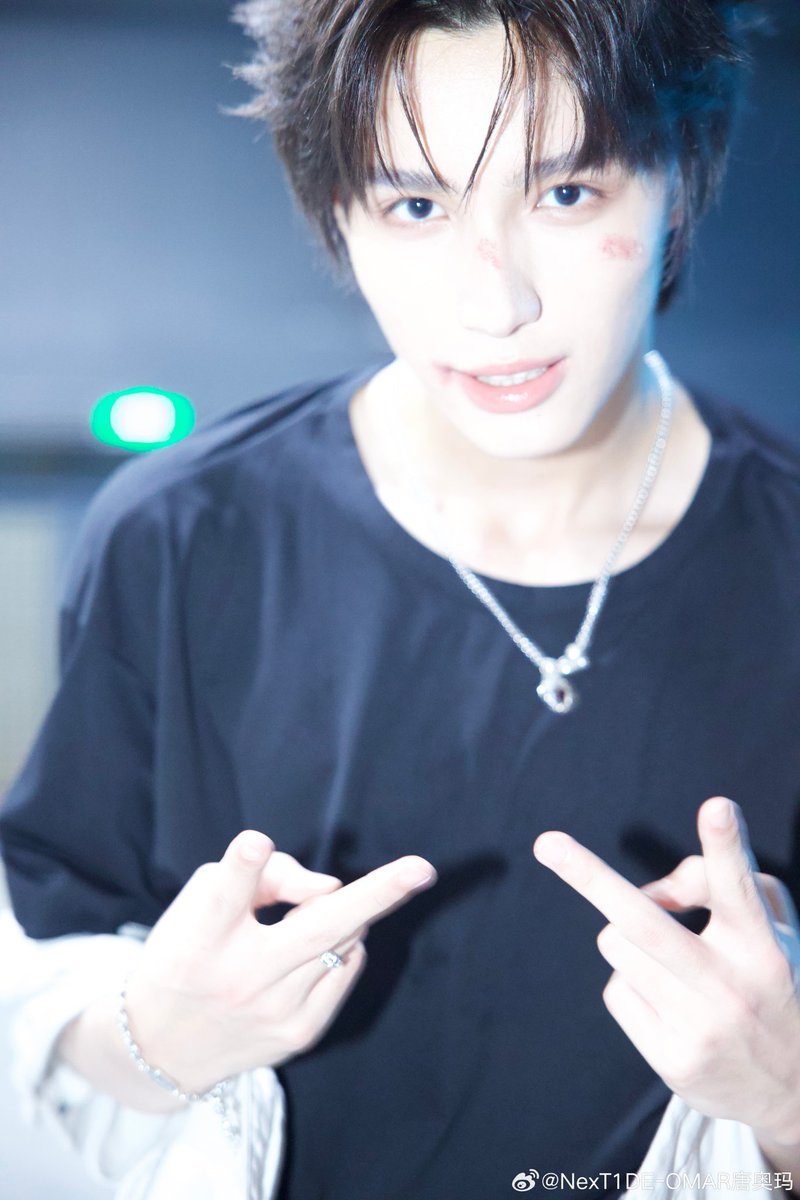egypt_omar1's tweet photo. ✿︎260714✿︎[💞🦖]
 تحديث  عمر عبر تطبيق الويبو 

#NexT1DE #OMAR #TangOmar #奥玛 #NexT1DE_OMAR https://t.co/CpjkpwpG1L