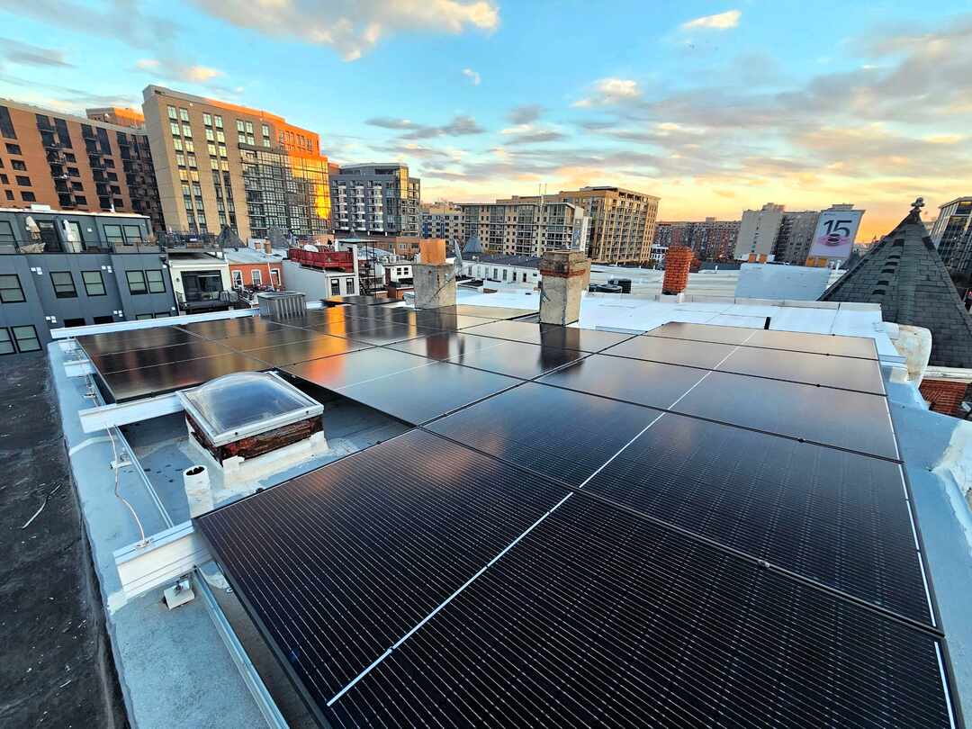 DemocraticWins's tweet photo. BREAKING: Congressman Ritchie Torres just ensured the successful installation of solar panels for more than 70 properties in his district. This will lower costs for his constituents by over 20%. https://t.co/Mq8hod9sR9