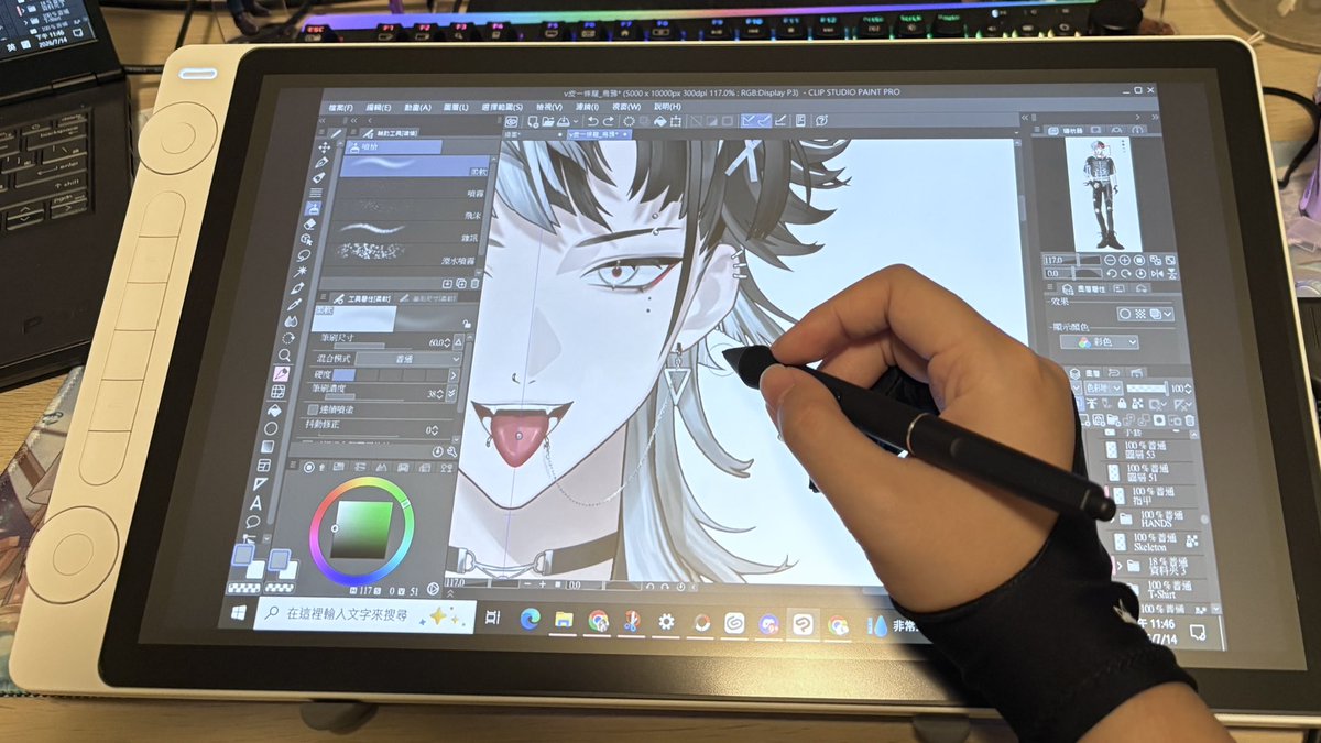 senku_draw's tweet photo. 因為用了很久的Wacom 手寫板意外壞掉 於是心一橫買了繪王的繪圖螢幕
只能說一分錢一分貨 光開箱過程就好開心🥴 https://t.co/CUpHcOpxoW