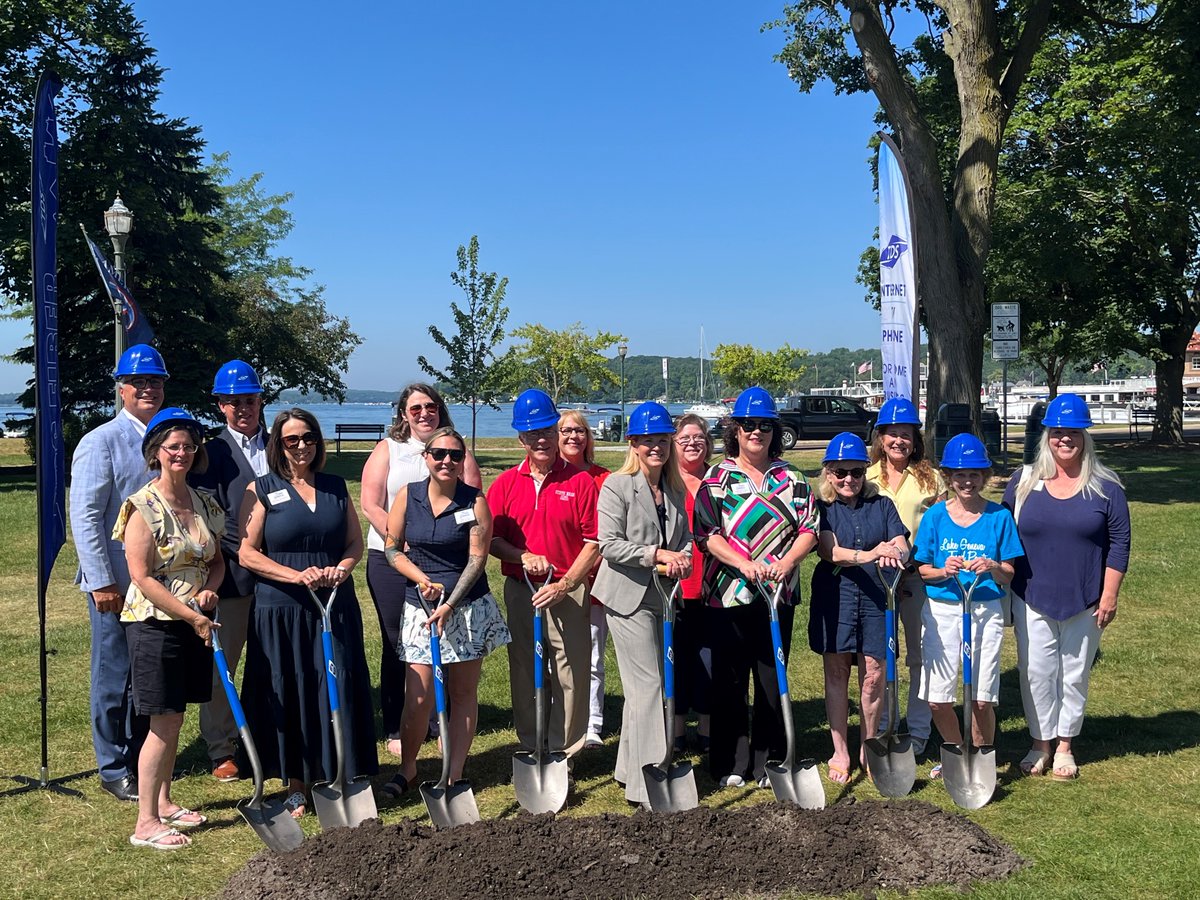 tdstelecom's tweet photo. We marked the start of our Lake Geneva, Wisconsin fiber project with a ceremonial groundbreaking at Flat Iron Park. The event highlighted the expansion of TDS' fiber network throughout southeast Wisconsin. https://t.co/KOu7vWFbbo https://t.co/t13EOEKjR3