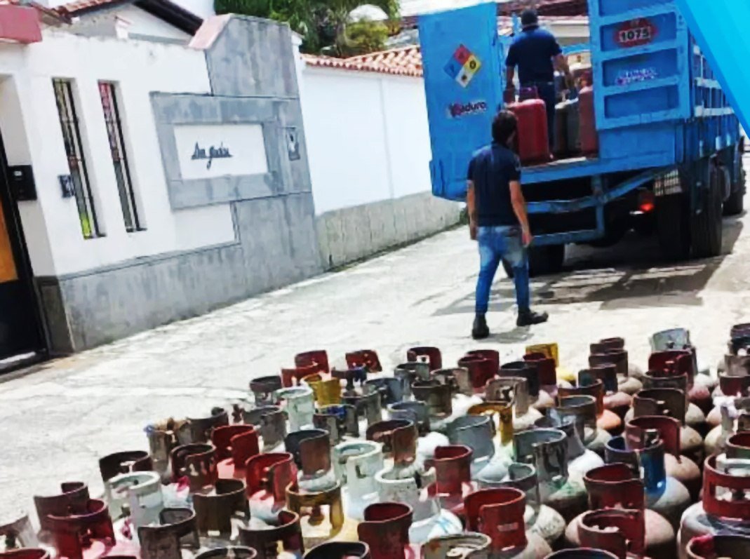 avnve's tweet photo. #Regiones || Empresa Gas Comunal atiende 27.923 familias en comunidades del estado Mérida

➡️https://t.co/W4LTEK6fuV https://t.co/Go3fAKtiV9