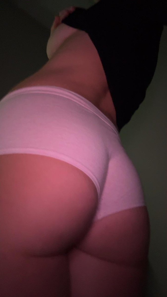 Sam2ieu's tweet photo. Pls im 🥵 n need help.🤷🏼‍♀️ #lowlvl #nsfwtwtًً https://t.co/Agw5BAZmpB