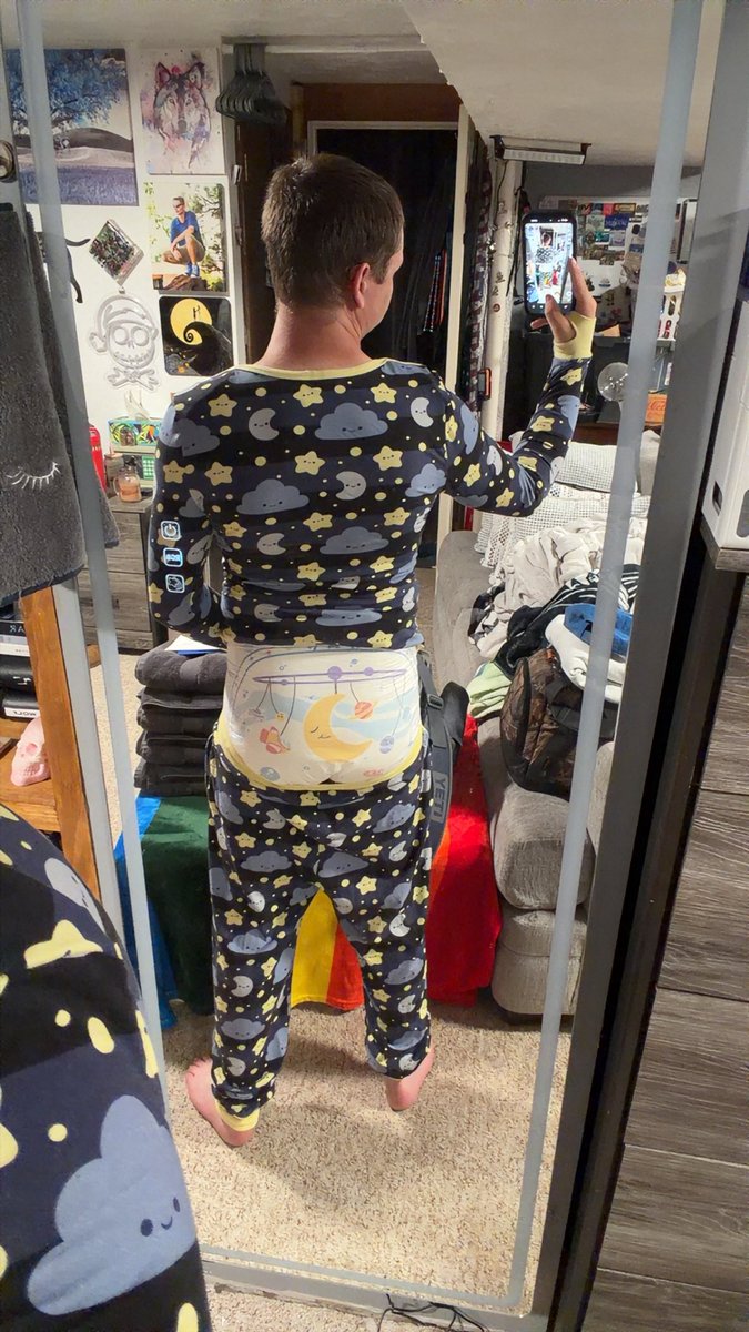 DiaperedBrat26's tweet photo. Space themed diapers and pjs for me tonight! #diaperboy #abdl #dlboy #abdlboy #abdlgay #abdllifestyle #abdlcommunity #diapergay #littlespace 
Diaper: @LilComforts 
Onesie: @OnesieDownunder https://t.co/6pHQa17sQk