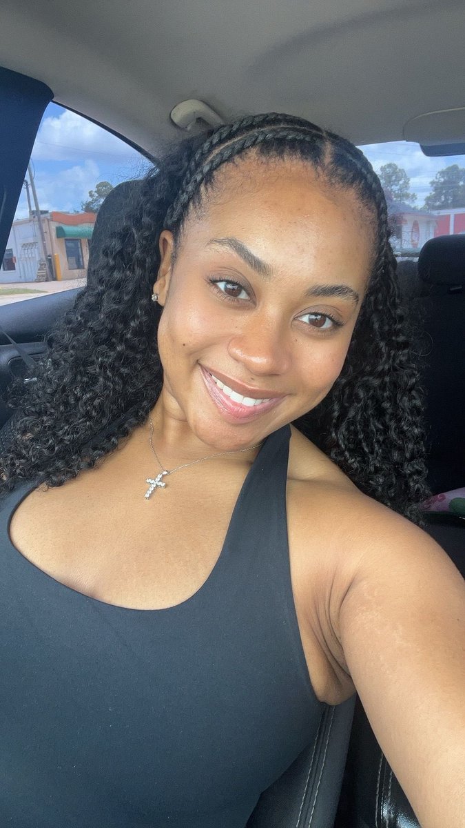 itsserinnicole's tweet photo. https://t.co/wHWBw70kiC