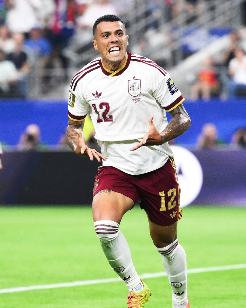 ZMK_FX's tweet photo. Spain to final 🔥🔥🔥🔥 https://t.co/5hLgi3d0rX