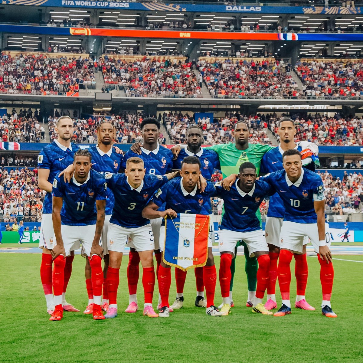 Vincent_1393's tweet photo. Grosse désillusion après ce match, je pense que ça va apprendre l'humilité à certains.

L'Espagne n’a pas fait une campagne aussi flamboyante que nous mais techniquement et tactiquement c’est ce qui se fait de mieux.

Bravo aux bleus pour leur parcours. Place à l’ère de Zizou. https://t.co/lol86tewBM