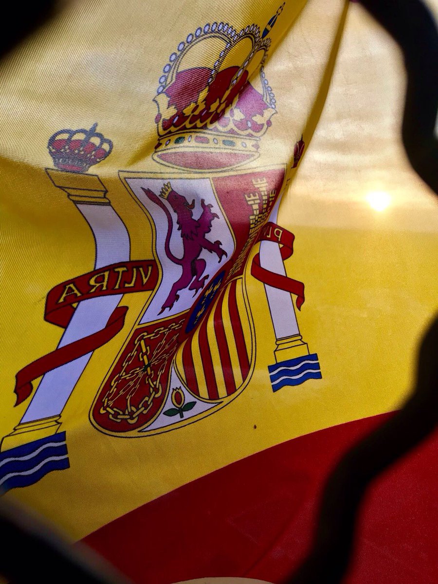 gbaena953's tweet photo. HONOR!!!! 🇪🇸 https://t.co/ecbox19Jv8
