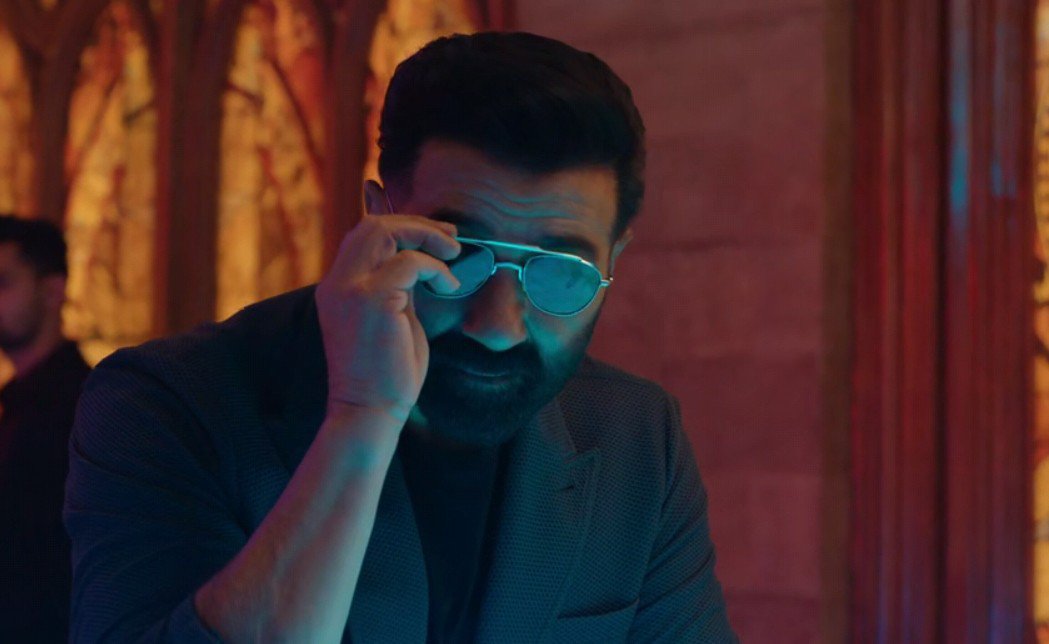 newottupdates's tweet photo. #Jaat2 ON THE CARDS ♠️🔥 https://t.co/sN0R0pDlGv