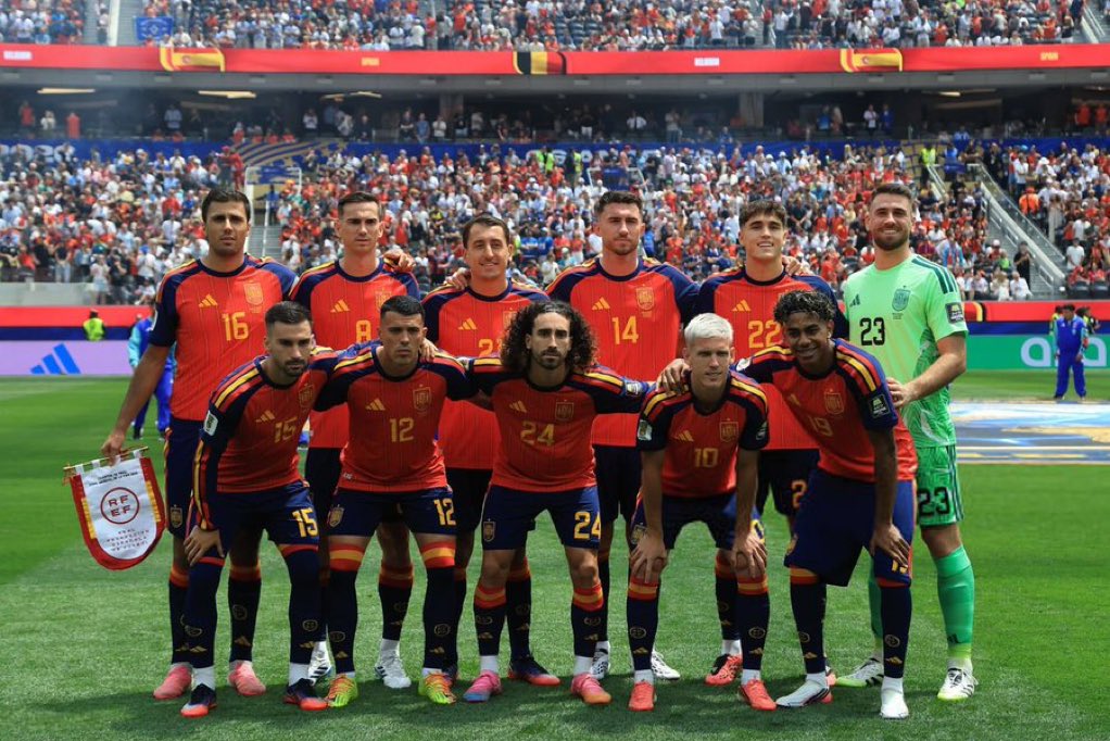 elhadjikandji10's tweet photo. Ça croyait que la France allait atomiser l’Espagne. 

Résultat : ça a été le match le plus facile pour l’Espagne durant cette coupe du monde.

Le football c’est pas sur le papier. Ça se déroule sur la pelouse. https://t.co/kW47jEzYk6