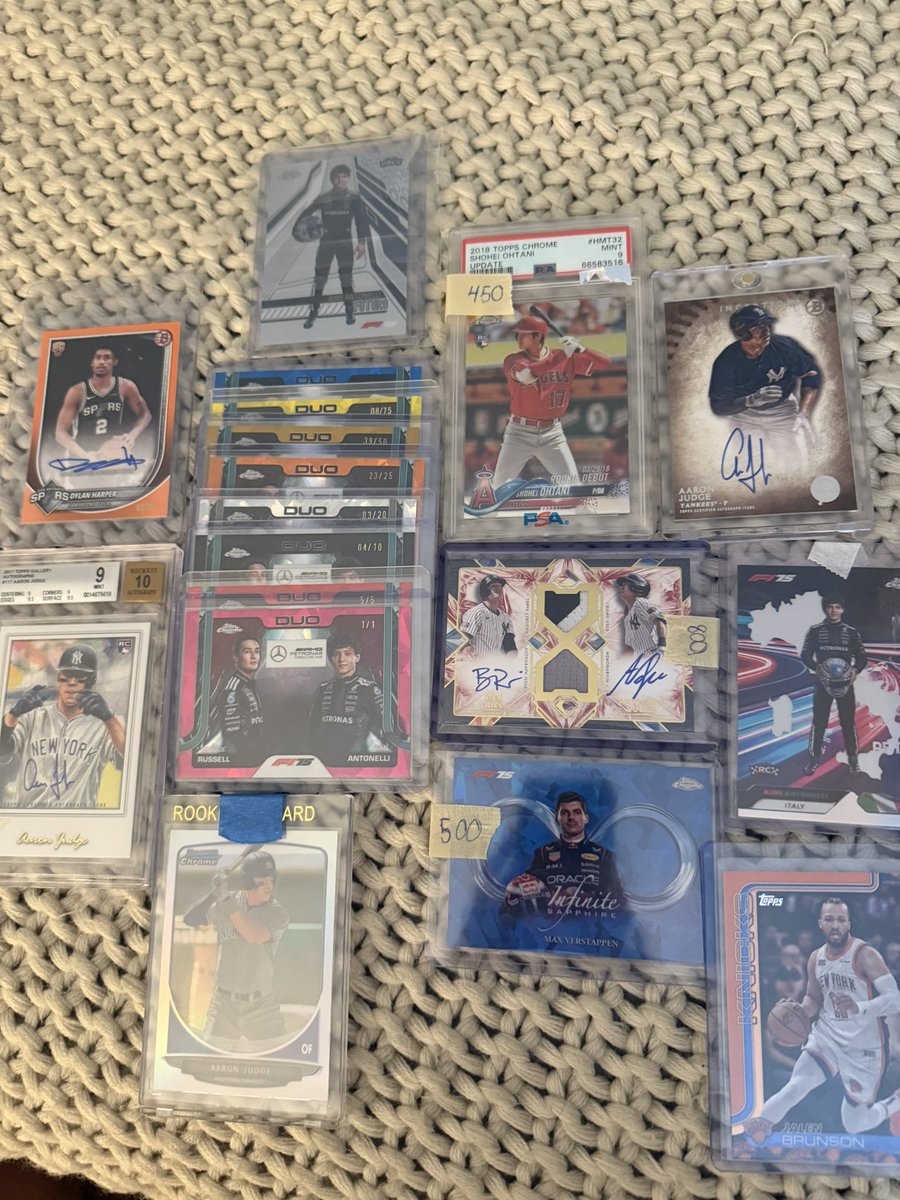 FestSportsCards's tweet photo. Who else is bringing some heat to Fanatics Fest? DM me offers if you’re hitting the show! Not looking to ship. #fanatics #fanaticsfest #topps #cards 

@CardPurchaser @Fanatics @FanaticsFest https://t.co/X6SPf65FL3