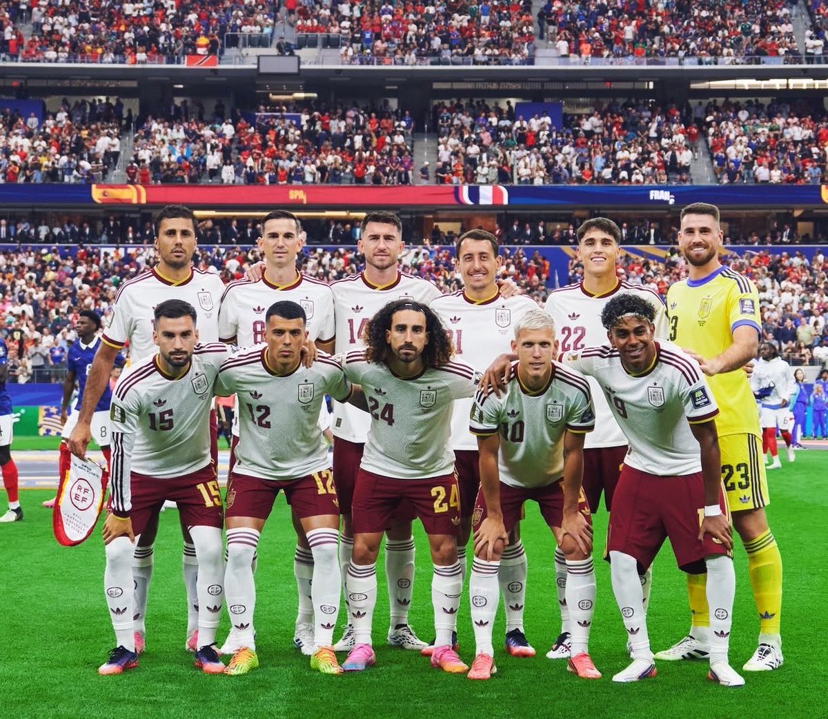 Juezcentral's tweet photo. No es el "qué". Es el "cómo". 

Repaso total de España a Francia para ser finalista del Mundial 2026.  Equipazo. https://t.co/YWp5wgif7u