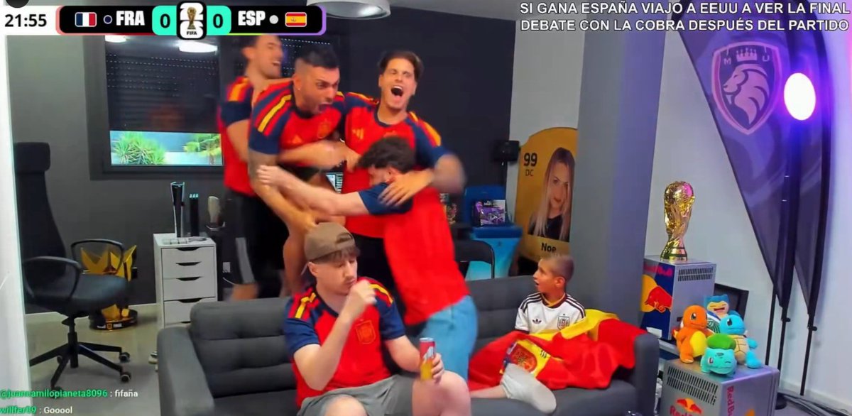 DjMaRiiO's tweet photo. Disfrutadlo, casi todos daban favorita a Francia por su delantera, disfrutadlo joder, menudo MENEO.
Otra FINAL de MUNDIAL, VAMOS A POR LA 2ª ⭐️⭐️ https://t.co/oGFESMe9c9