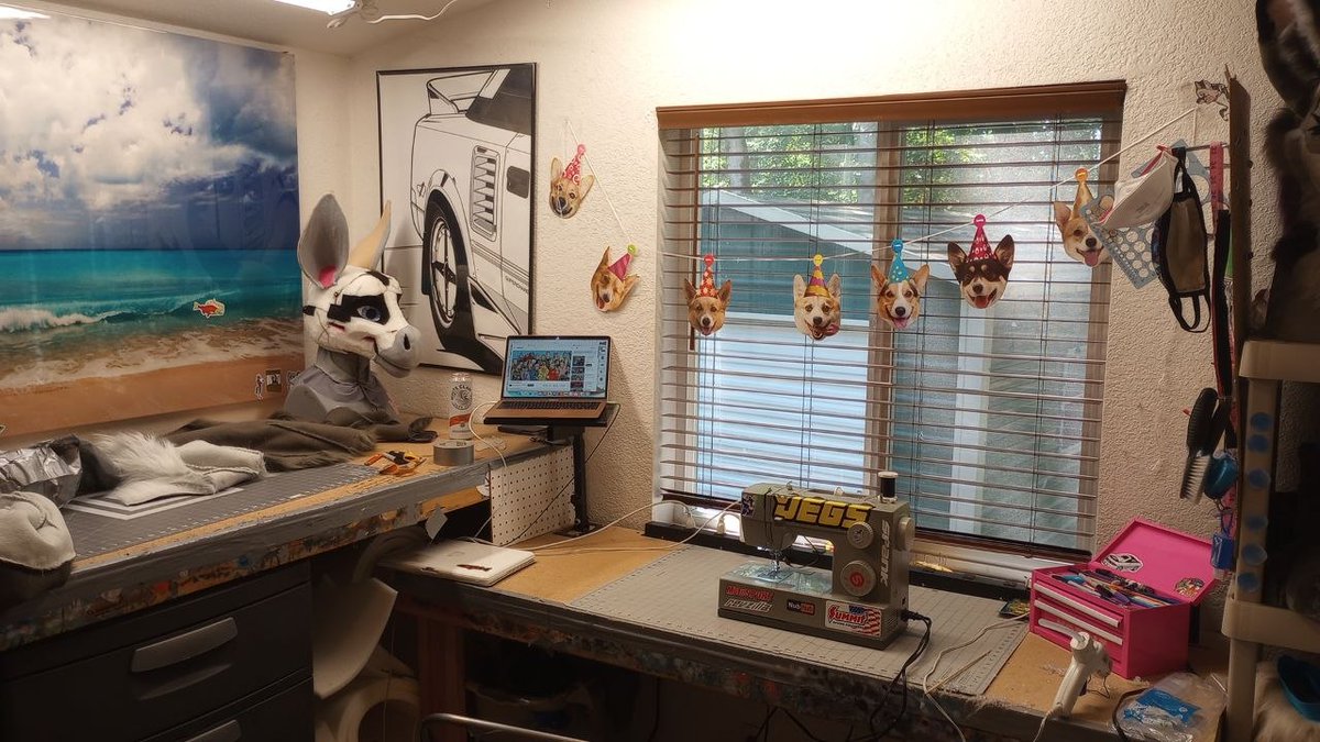 BNCreation's tweet photo. Another happy day in my little art room! 🥰 https://t.co/zltu1FZdFV