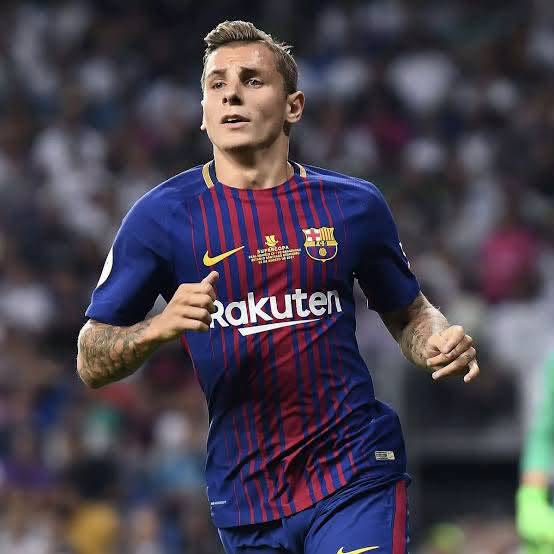 Barça Touchline tweet media