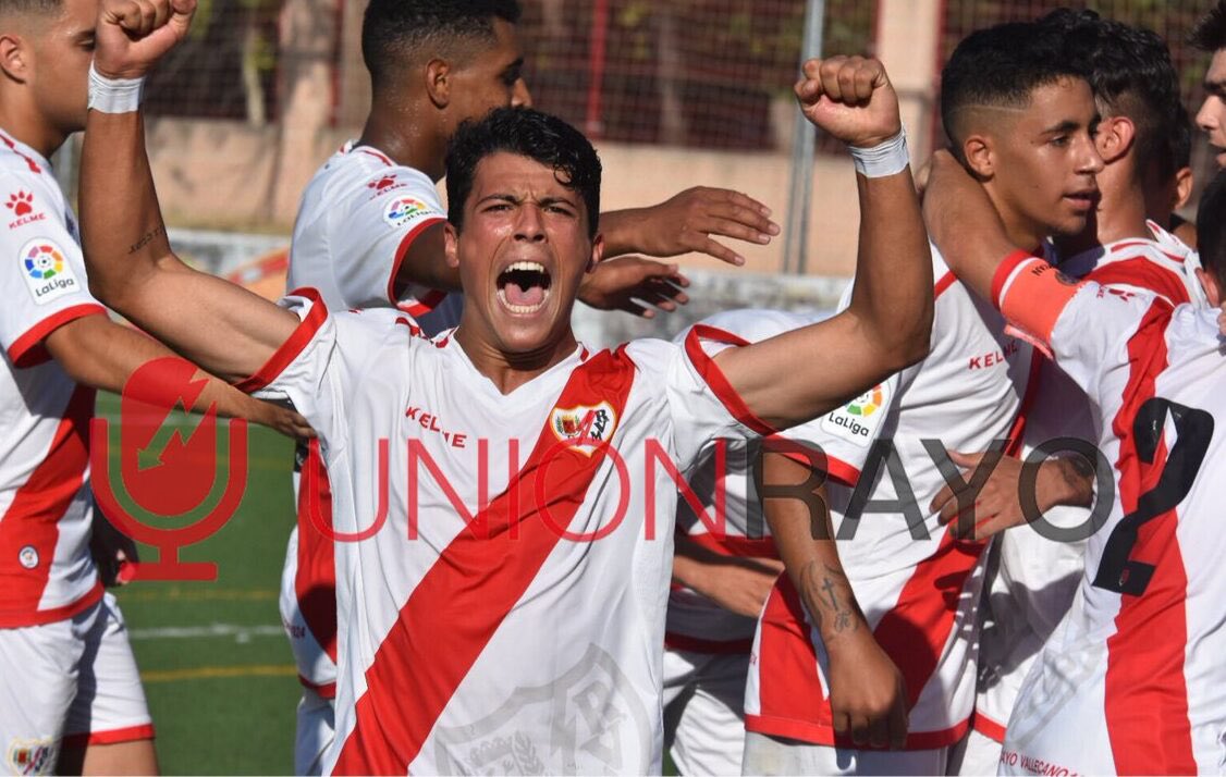 UnionRayoLive's tweet photo. Juan Pedro Navarro hizo una de las mejores canteras de España.

Pedro Porro jugando de extremo en las categorías inferiores de la Franja. https://t.co/adjyG7UryO