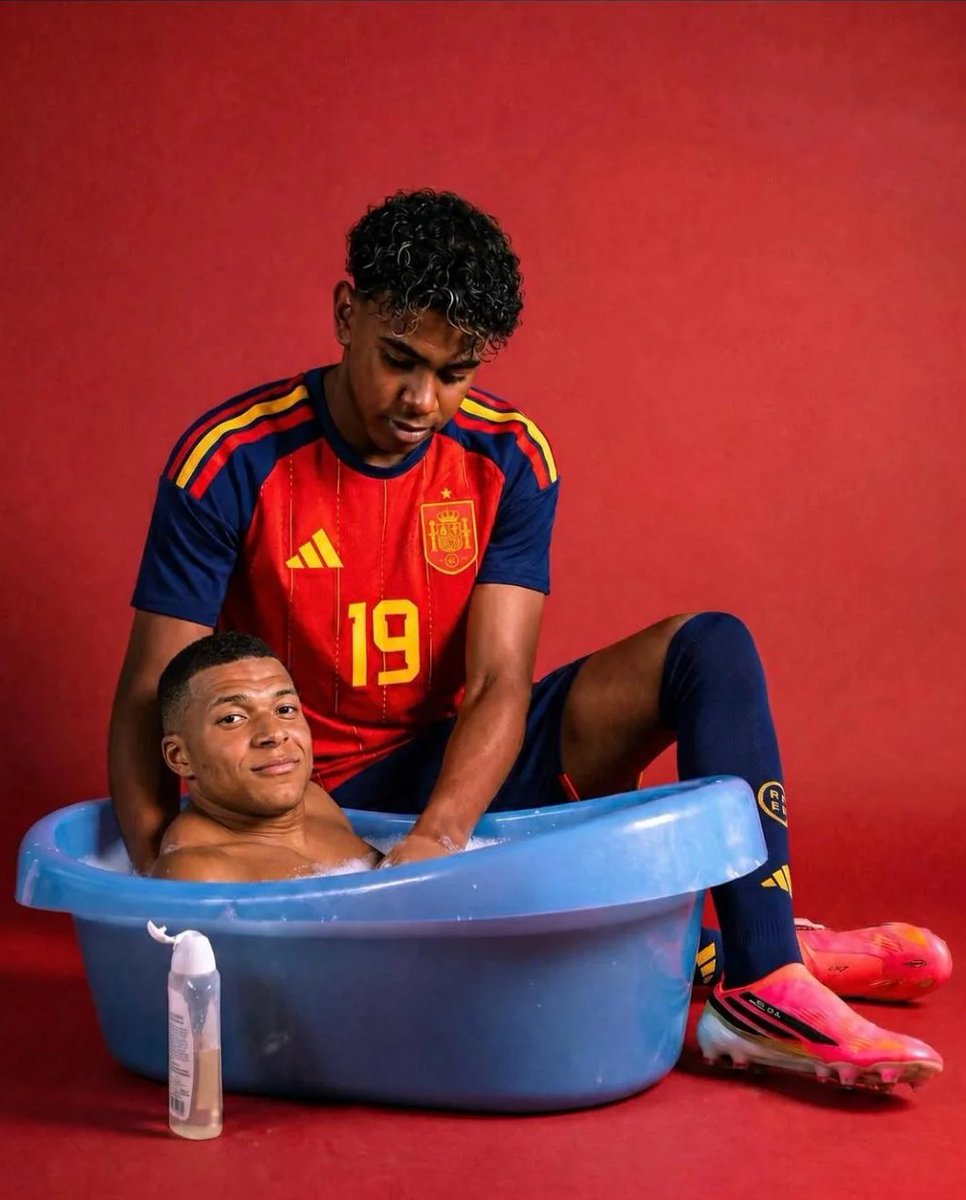 BetclicPortugal's tweet photo. é por isto que se paga internet https://t.co/7cp8p7g1IT