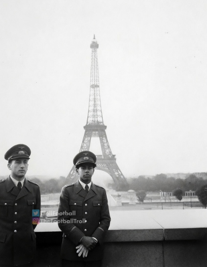 NachoCavallo74's tweet photo. @maps_black Paris ha caído https://t.co/8MQjStTlEs