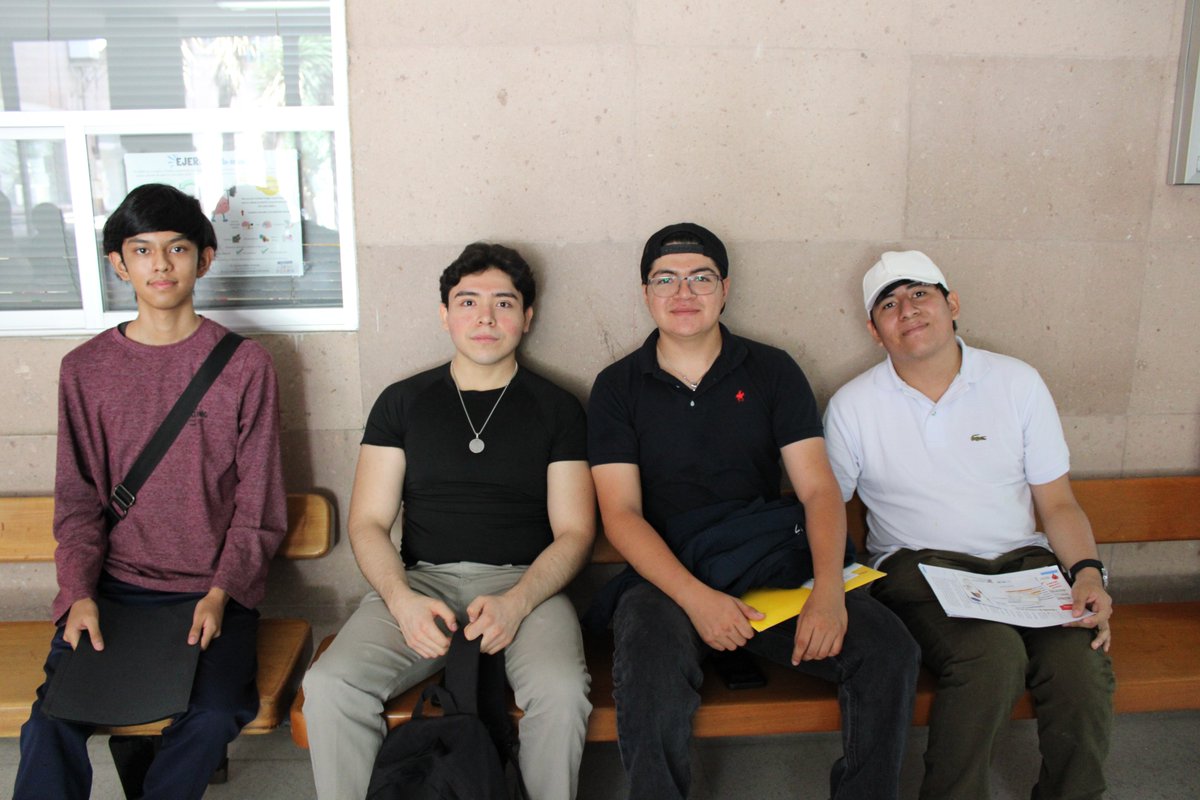 MedicinaUASLP's tweet photo. ¡Bienvenidas y bienvenidos a la #FacMed #UASLP!

Hoy iniciamos el #ProcesoDeInscripción de las y los estudiantes de la Licenciatura en Médico Cirujano.

📄 Antes de acudir, revisa la documentación que deberás entregar aquí:
https://t.co/9dZjhAfPu8

#Admisión2026 https://t.co/LqdozSOfH0