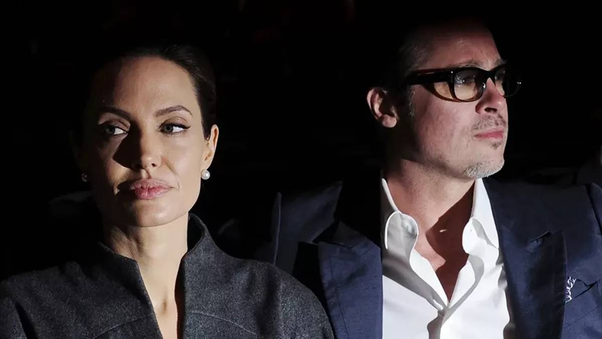Cooperativa's tweet photo. Ya son tres los hijos de Angelina Jolie y Brad Pitt que borran el apellido de su padre https://t.co/Q369qNkHLU https://t.co/47jNt7mIYC