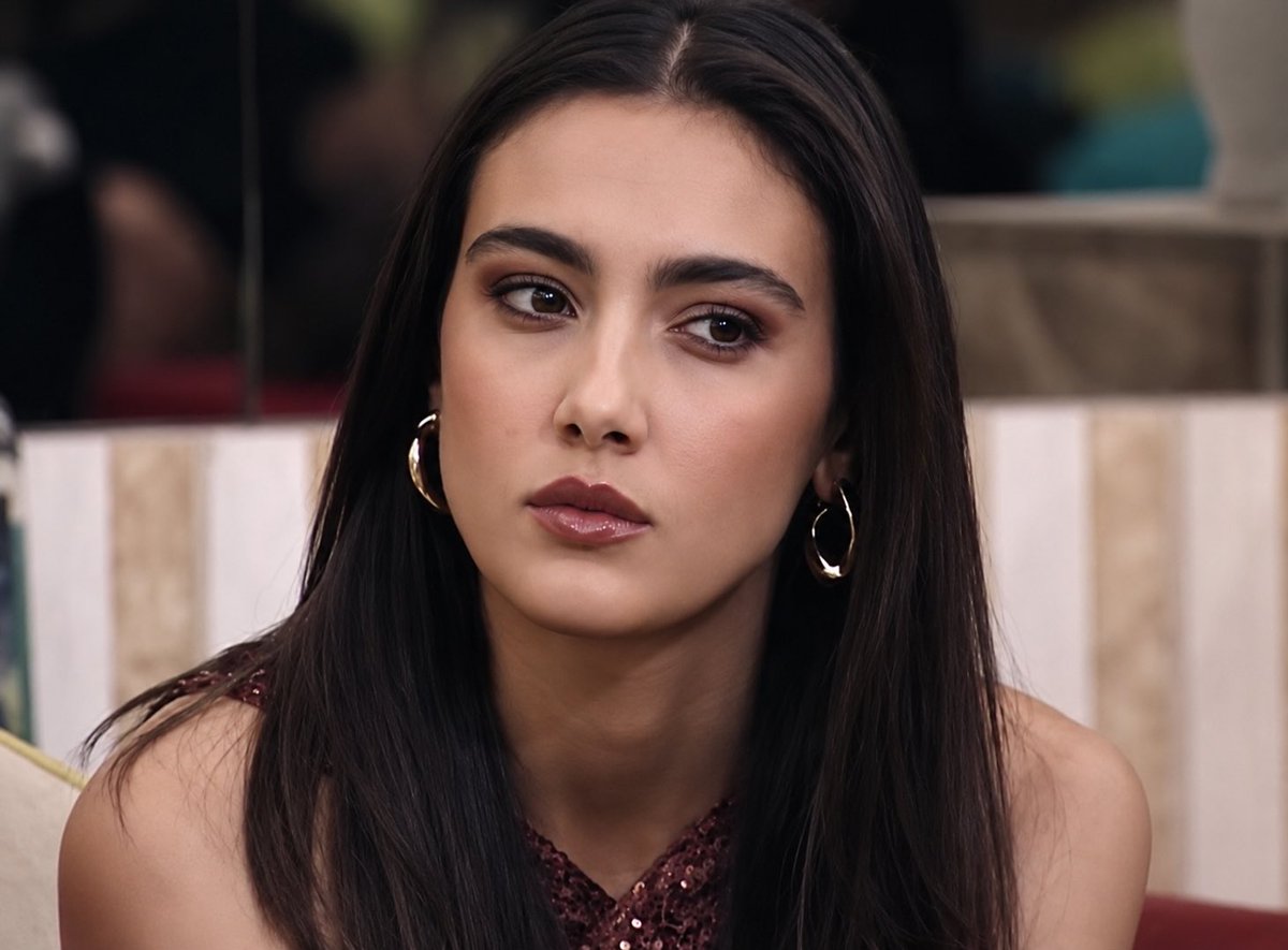 misszdp1's tweet photo. Les-bi-honest, we all want to see this angry face back on our screens again #zeudiners https://t.co/HvUuezI1Aj