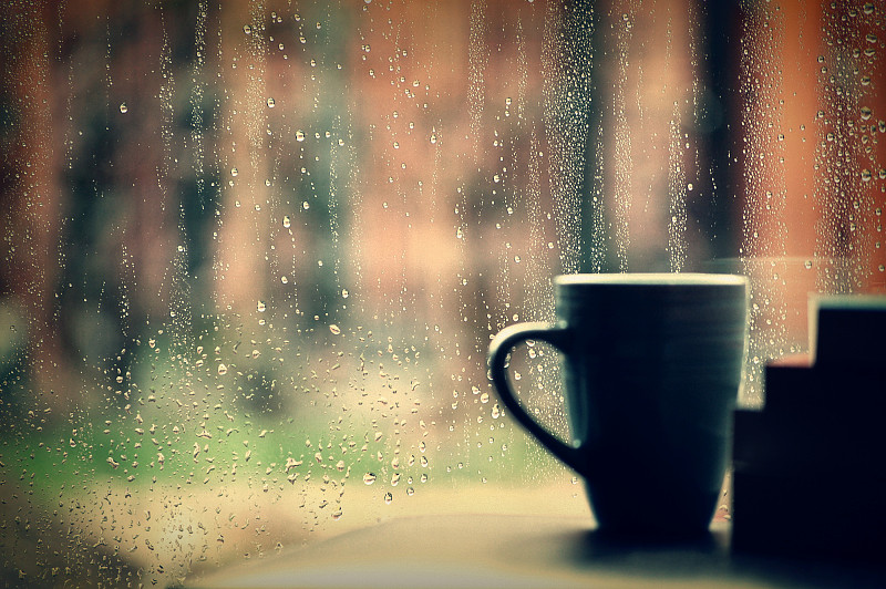 joon02142's tweet photo. Just discovered a lo-fi jazz playlist that turns rainy commute vibes into smooth, soulful moments—music that feels like a warm hug for busy days ， https://t.co/iFvqXsjOFC