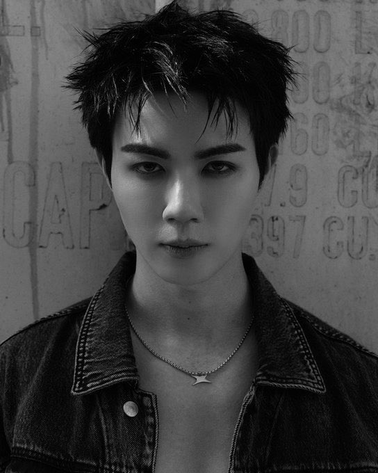 MEWJAExZEEPRUK's tweet photo. ไก่ซิ่งหล่อจัดดดด 🫨 https://t.co/lPMmeUh9Wq