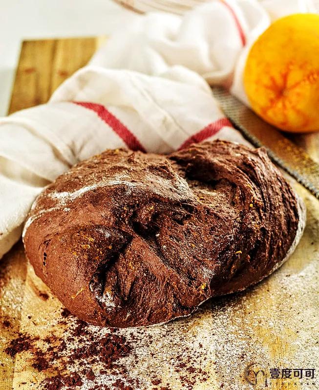 ypung92's tweet photo. Just tried my first homemade sourdough! The crust crackled as I sliced it—warm, tangy, so worth the 12-hour wait. Baking magic hit different  #HomeBakingWin https://t.co/qkG2ugCHaX