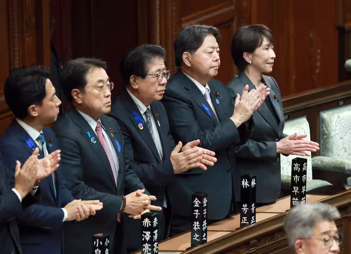 basilspicy79's tweet photo. 産経社説は、旧宮家（伏見宮系）の成り立ちから丁寧に説明し、歴代天皇が500年以上守り続けた男系皇統の重みを指摘しています。

これが新聞の本来的役割ではないでしょうか。
一方、朝日・毎日・読売は女系容認方向にミスリードを煽る論調が目立ち、国民への正しい知識提供を怠っています。

皇室典範改正審議こそ、ジャーナリズムの真価が問われる局面です。