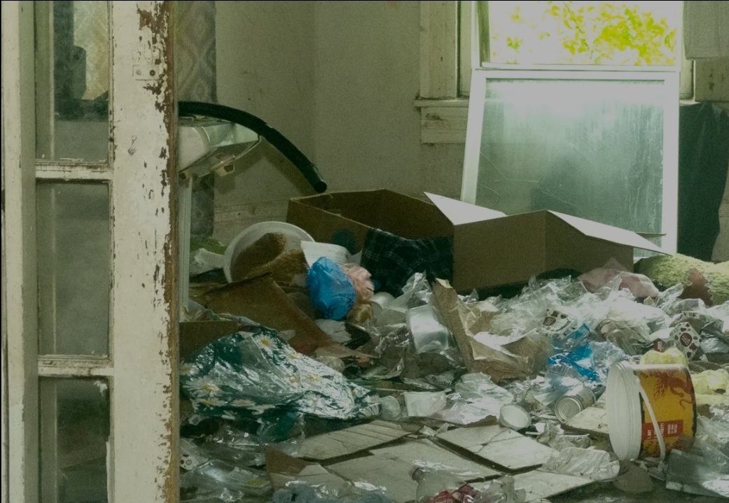 CoffindafferFBI's tweet photo. 16 Kids

There is a video circulating that shows the purported inside of the Sider's house. 

It looks like the prosecutor plans to prosecute whoever crossed the police tape and took those videos. 

He would not authentic the video circulating. 

Other than the photos below, I do not know if  the video is accurate or not. 

Will wait for official word. 

I think we get the idea from these photos.

#16kids
#Ohio

https://t.co/oDDSJj3itC