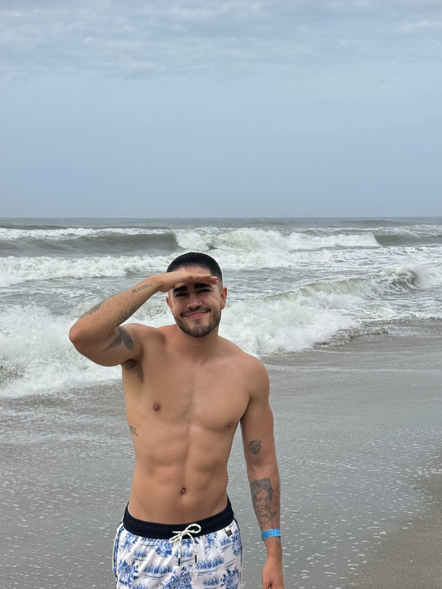juanpssss's tweet photo. juanps playerito 🌴 https://t.co/5RXCZBF8TJ