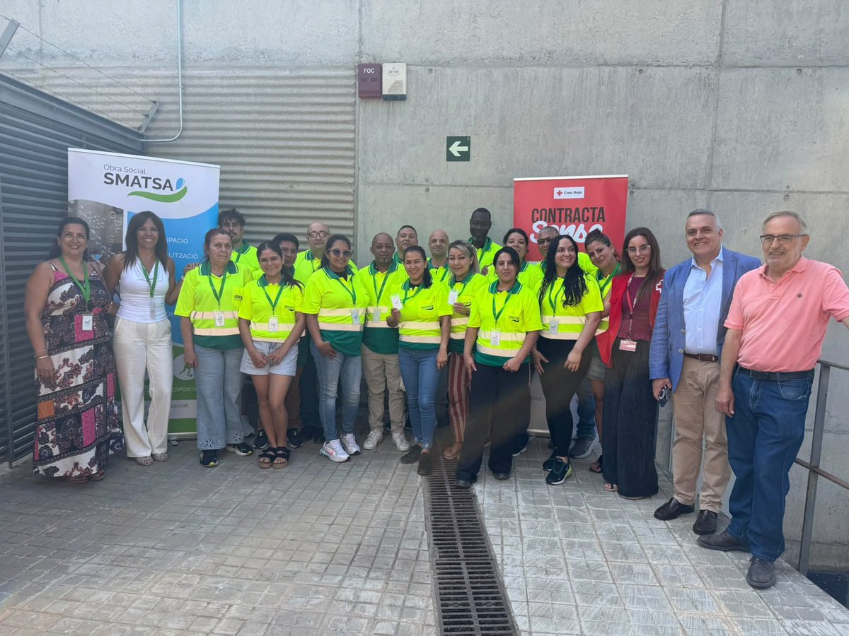 OcupacioCR's tweet photo. L'aliança entre Creu Roja i l’Obra Social #SMATSA ha permés que una trentena de persones en situació de vulnerabilitat accedeixin a una oportunitat laboral aquest estiu. Ja són 4 anys construint oportunitats. 

#PlaOcupacióCreuRoja
#PlanEmpleoCruzRoja
#FSEplus https://t.co/tNHKnYQy8s