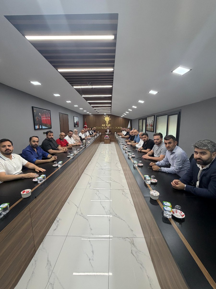 dvrnyalcinkaya's tweet photo. Haftalık Olağan İlçe Yürütme ve Yönetim Kurulu Toplantılarımızı Gerçekleştirdik.

@abdullahozdemir 
@AkPartiGngren https://t.co/prAf1GjT9C