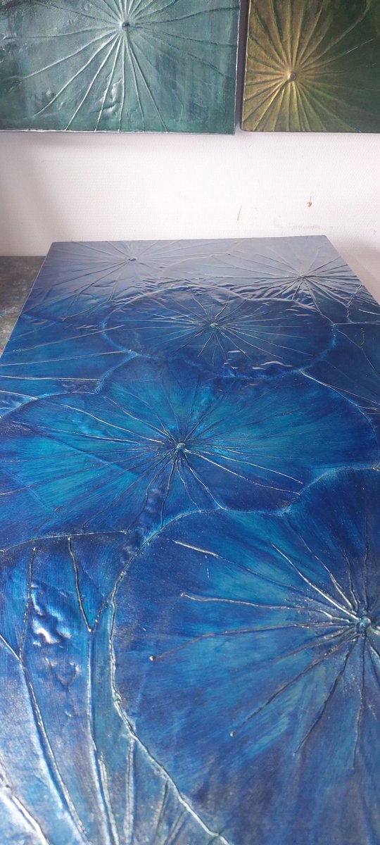Andreaguzm9's tweet photo. Lotus Leaf Art/celebrates the harmony between nature and artistic expression, transforming delicate lotus leaves into timeless works of art.
#art #arte #worldart #artnews #artgalleries #botanyart #botanicalpainting #ArtistLife #FollowMeForMore #ArtCommunity #WomenintheArts https://t.co/qXAmGk2jf9