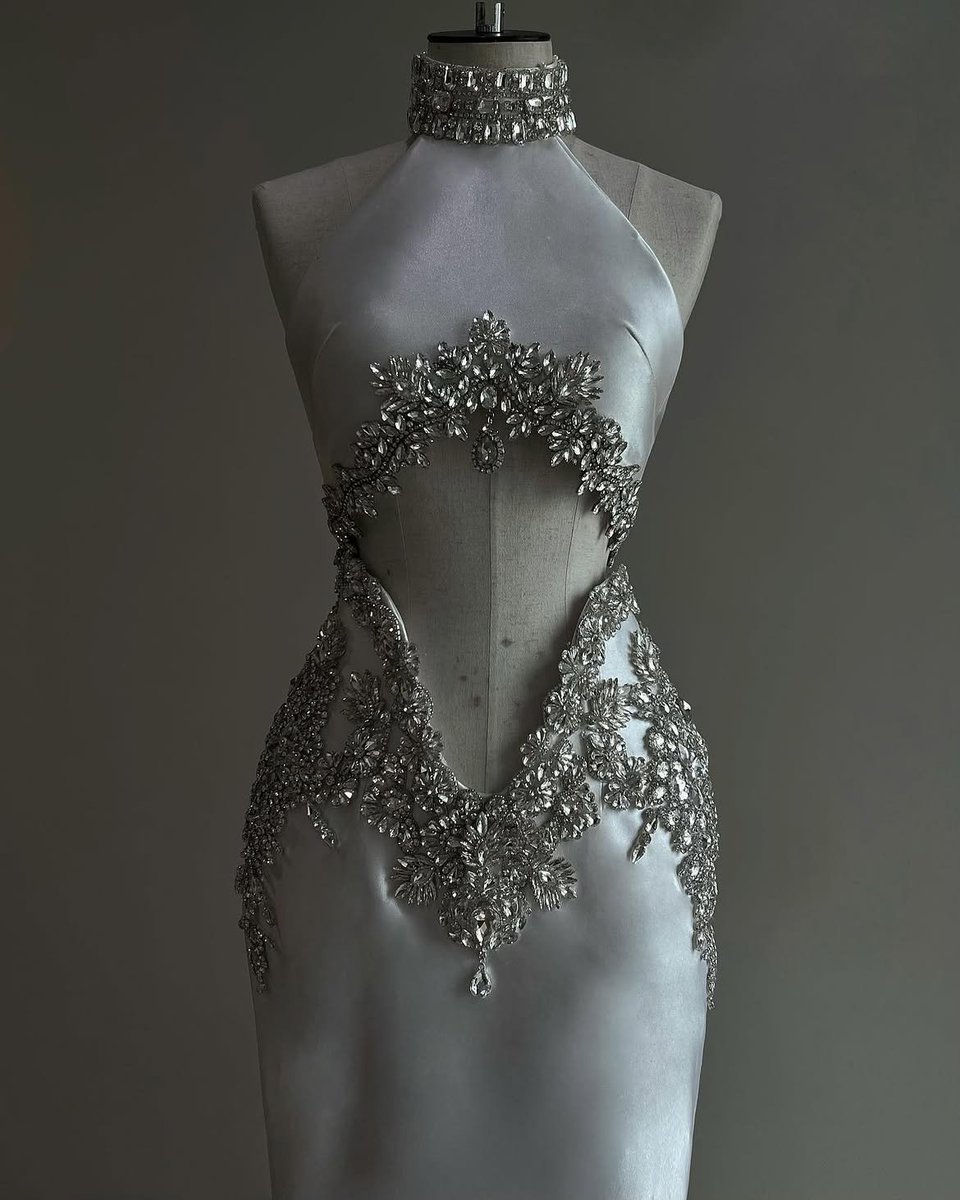 H3art0fChrom3's tweet photo. ☆Manirat Crystal Embellished White Gown https://t.co/svD7qcQQHM